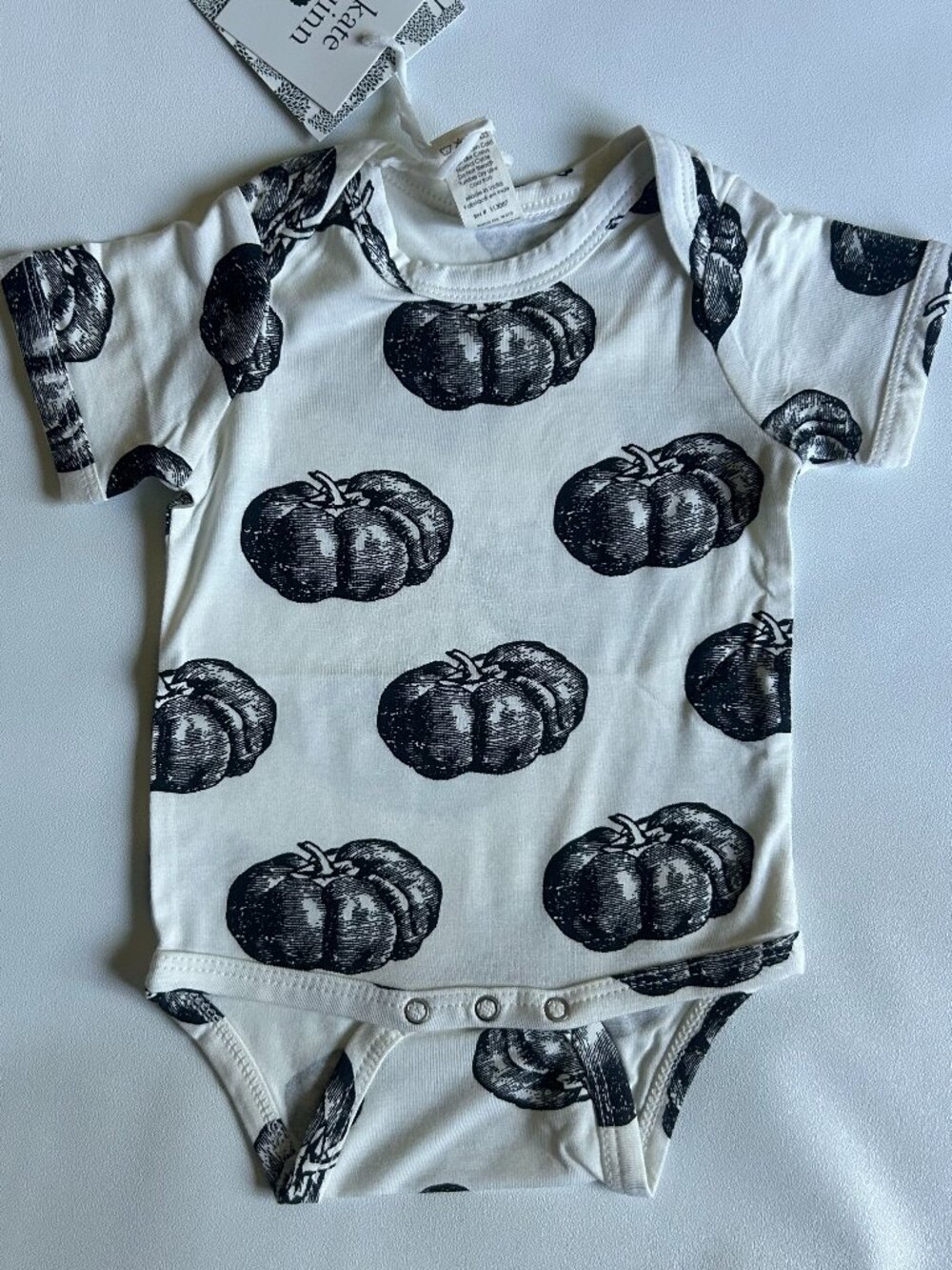 NWT Kate Quinn 0-3M Bamboo Pumpkin Bodysuit Halloween Fall Black White
